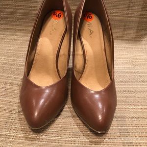 MIA wedge shoes worn one time, in good condition